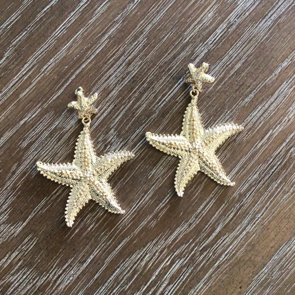 Fashion Statement Starfish Beach Ocean Gold Plated Dangle Drop Earrings